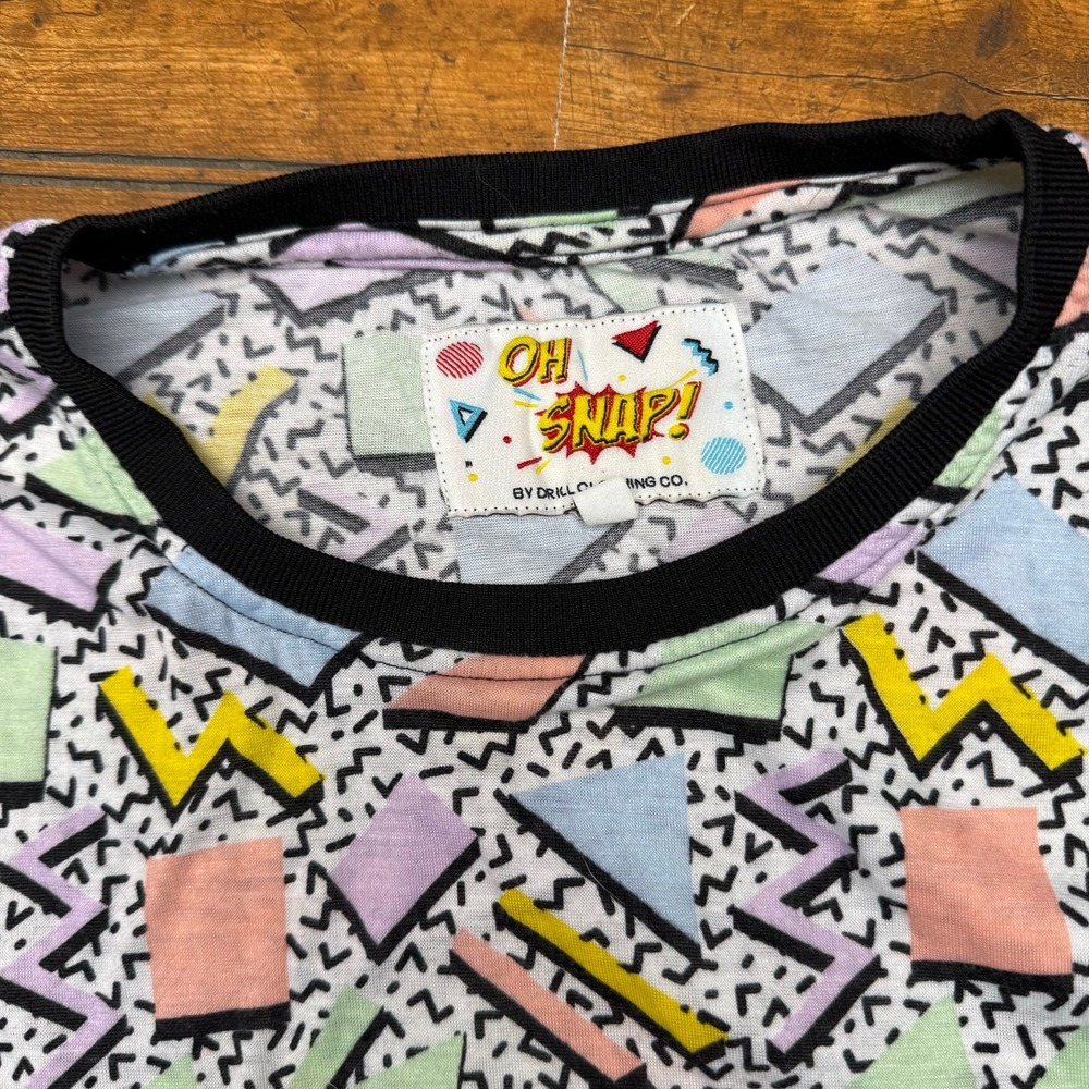 Oh Snap! by Drill Clothing Co Mens Large 90s Retro Geometric Pastel T-Shirt L - Picture 4 of 5